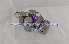 Barium Tungsten Cathodes Applied to Laser Photocathode