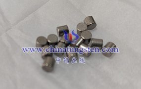 Barium Tungsten Cathodes Applied in Electron Beam Accelerator