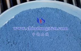 What is the Tungsten Doping Level in W-Doped Vanadium Dioxide?