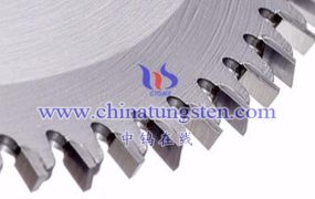 What Are Selection Tips for Carbide Sawtooth Cutting Blades?