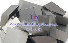 What Is Service Life of Carbide Saw Blade Teeth?