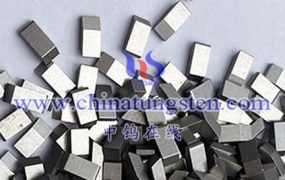 How Does Coolant Effectively Reduce Temperature of Tungsten Steel Saw Blades?