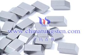 What Are Characteristics of Tungsten Carbide Saw Blades?