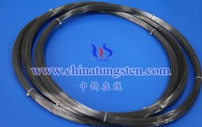 What Is the Melting Point of Tungsten Wire in a Halogen Lamp?