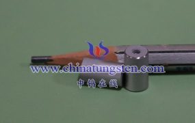 What Are the Disadvantages of Barium Tungsten Electrodes in Molten Salt Electrolysis?